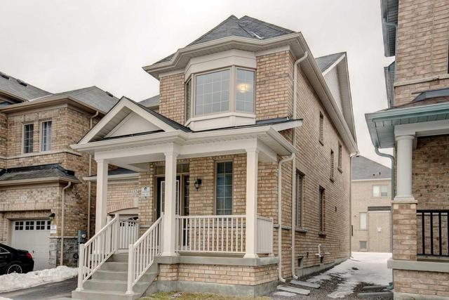 124 Jake Smith Way, House detached with 4 bedrooms, 3 bathrooms and 2 parking in Whitchurch Stouffville ON | Image 2