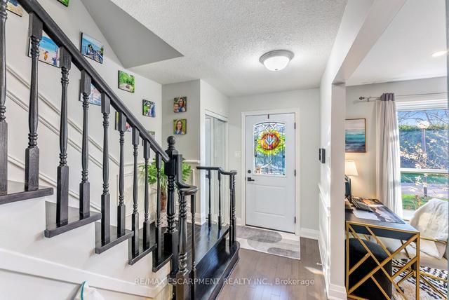2 - 2248 Upper Middle Rd S, Townhouse with 3 bedrooms, 2 bathrooms and 2 parking in Burlington ON | Image 35