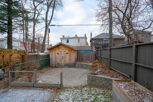 216 Queensdale Ave, House detached with 3 bedrooms, 2 bathrooms and 1 parking in Toronto ON | Image 18