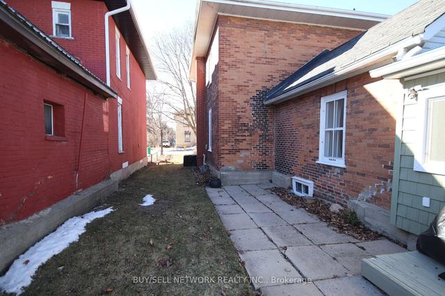 112 Stewart St, House detached with 3 bedrooms, 2 bathrooms and 3 parking in Peterborough ON | Image 19