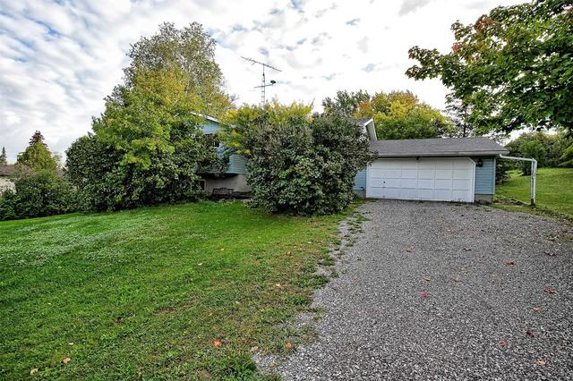 7 Birchmount Crt, House detached with 3 bedrooms, 2 bathrooms and 4 parking in Kawartha Lakes ON | Image 12