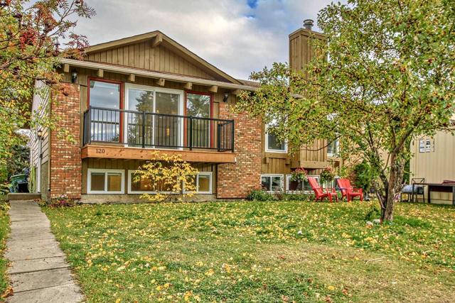 120 Bermuda Road Nw, Home with 4 bedrooms, 2 bathrooms and null parking in Calgary AB | Image 1
