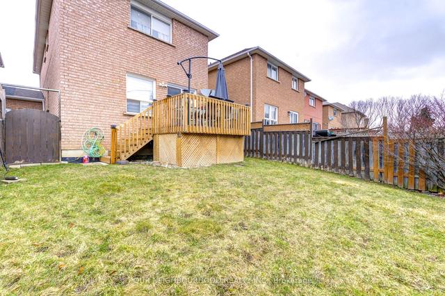 22 Torada Crt, House attached with 3 bedrooms, 4 bathrooms and 3 parking in Brampton ON | Image 28
