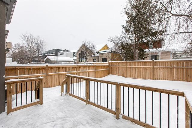 403 Berkley Avenue, Home with 3 bedrooms, 4 bathrooms and 3 parking in Ottawa ON | Image 30