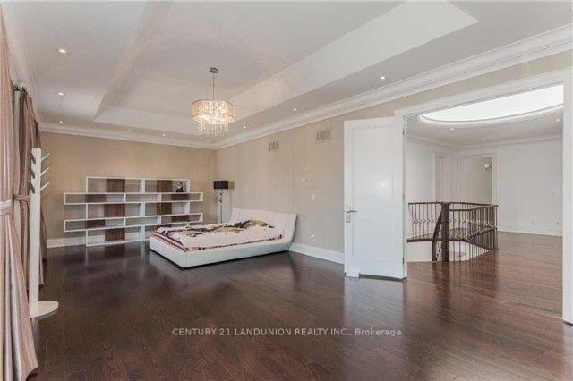 340 Elmwood Ave, House detached with 4 bedrooms, 3 bathrooms and 4 parking in Toronto ON | Image 7