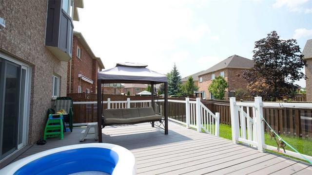 38 Eiffel Blvd, House detached with 4 bedrooms, 3 bathrooms and 8 parking in Brampton ON | Image 15