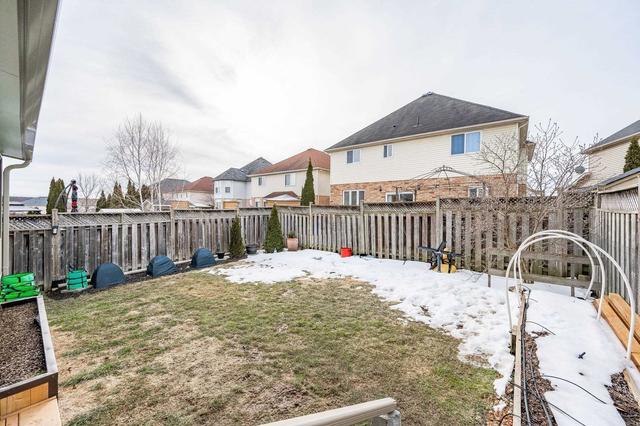 180 Bridlewreath St, House detached with 3 bedrooms, 3 bathrooms and 3 parking in Kitchener ON | Image 31