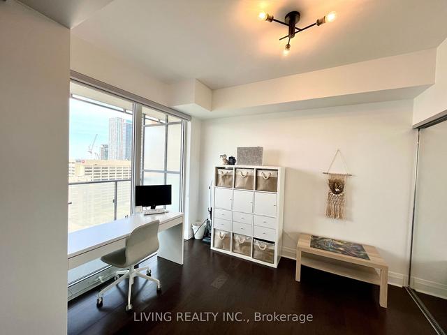 2608 - 65 St Mary St, Condo with 1 bedrooms, 1 bathrooms and 0 parking in Toronto ON | Image 7