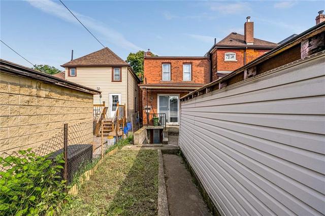 81 Sherman Avenue N, House detached with 3 bedrooms, 1 bathrooms and null parking in Hamilton ON | Image 25