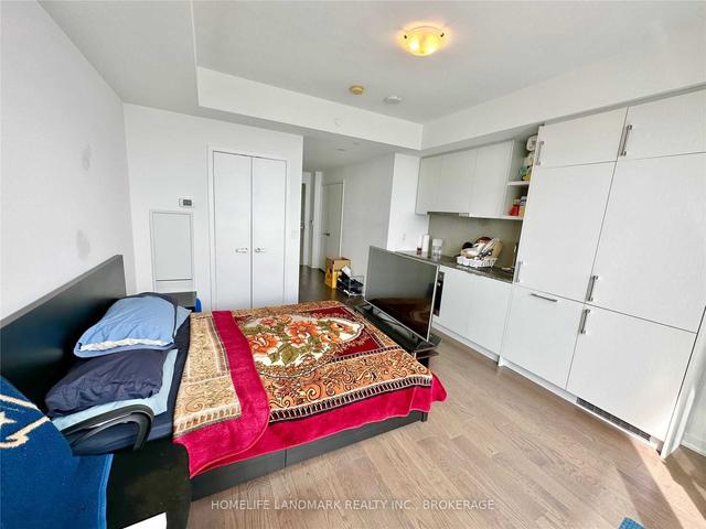 6508 - 100 Harbour St, Condo with 0 bedrooms, 1 bathrooms and 0 parking in Toronto ON | Image 18