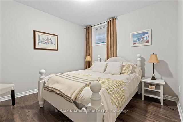 5 Kirby St, House semidetached with 2 bedrooms, 4 bathrooms and 1 parking in Niagara on the Lake ON | Image 20