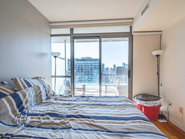 1702 - 281 Mutual St, Condo with 1 bedrooms, 1 bathrooms and 1 parking in Toronto ON | Image 6