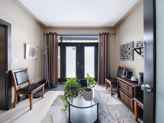 39 - 35 Inglewood Park Se, Condo with 1 bedrooms, 1 bathrooms and 1 parking in Calgary AB | Image 2