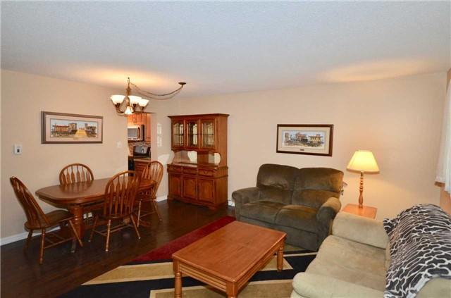 48 - 81 Hansen Rd N, Townhouse with 3 bedrooms, 2 bathrooms and 1 parking in Brampton ON | Image 12