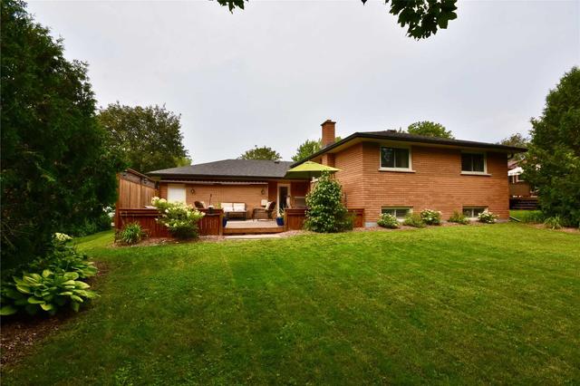 17 Algonquin Tr, House detached with 2 bedrooms, 2 bathrooms and 6 parking in Barrie ON | Image 19