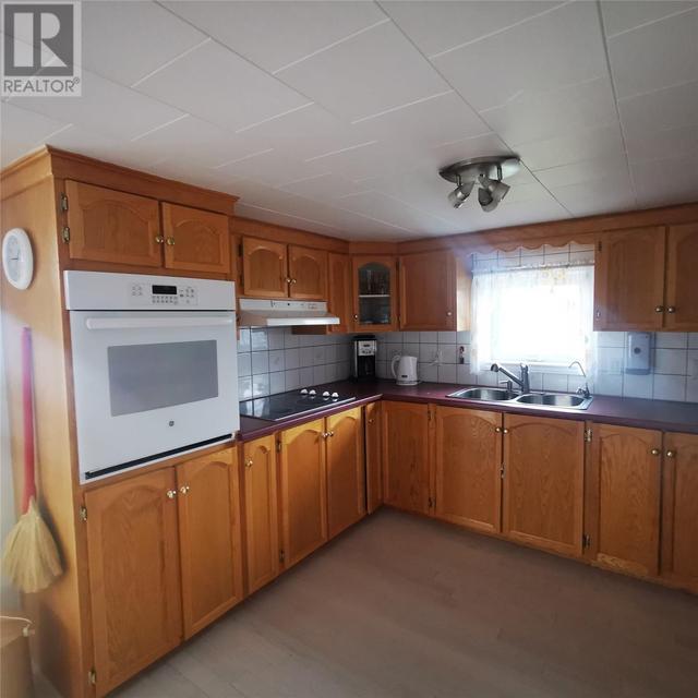 1 Skinner's Harbour Road, House detached with 2 bedrooms, 1 bathrooms and null parking in Change Islands NL | Image 21