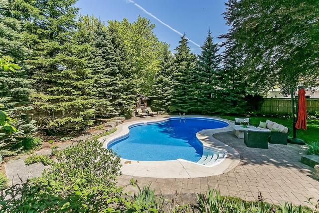 1185 Westdale Rd, House detached with 6 bedrooms, 5 bathrooms and 9 parking in Oakville ON | Image 3