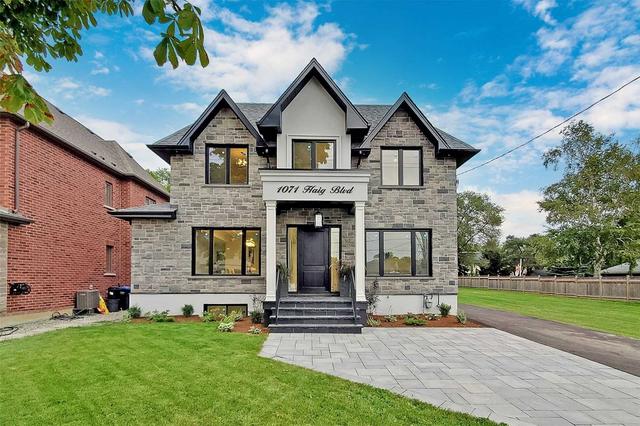 1071 Haig Blvd, House detached with 4 bedrooms, 5 bathrooms and 13 parking in Mississauga ON | Image 12