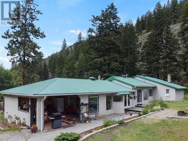 1196 Hwy 3a, House detached with 3 bedrooms, 2 bathrooms and 3 parking in Okanagan Similkameen G BC | Image 5