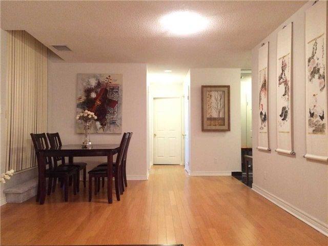Uph2 - 260 Doris Ave, Condo with 2 bedrooms, 2 bathrooms and 2 parking in Toronto ON | Image 4