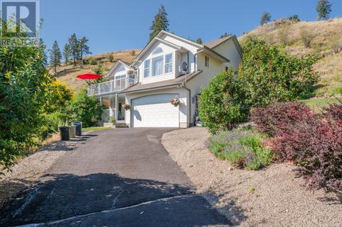 107 Uplands Drive, House detached with 5 bedrooms, 3 bathrooms and 2 parking in Okanagan Similkameen I BC | Card Image