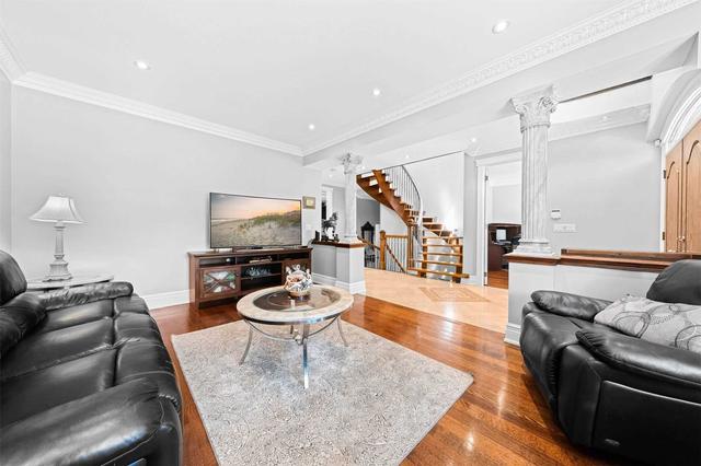 718 Glengrove Ave, House detached with 4 bedrooms, 4 bathrooms and 4 parking in Toronto ON | Image 36