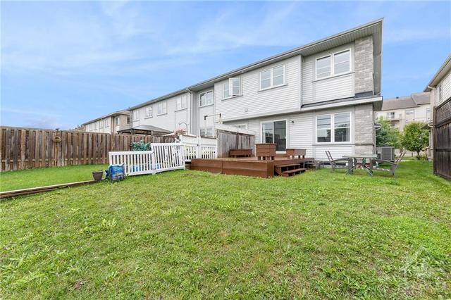 1099 Fieldfair Way, Townhouse with 3 bedrooms, 3 bathrooms and 3 parking in Ottawa ON | Image 30