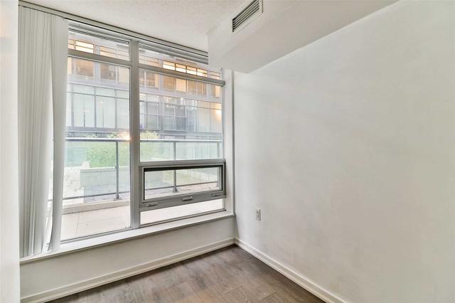 w710 - 36 Lisgar St, Condo with 2 bedrooms, 1 bathrooms and 1 parking in Toronto ON | Image 14