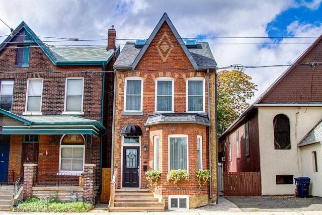 192 Broadview Ave, House detached with 3 bedrooms, 4 bathrooms and 1 parking in Toronto ON | Image 1