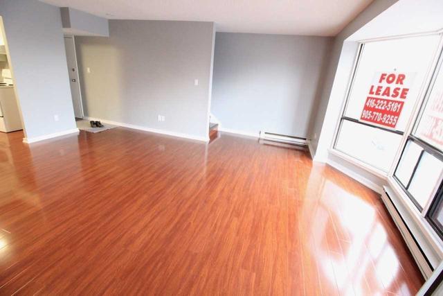 201 - 2643 Yonge St, Condo with 3 bedrooms, 1 bathrooms and 0 parking in Toronto ON | Image 2