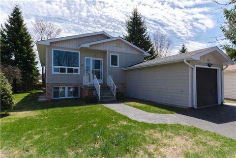 10 Myrtle Lynn Pl, House detached with 2 bedrooms, 3 bathrooms and 4 parking in Wasaga Beach ON | Image 1
