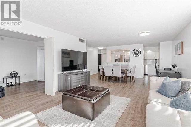 1204, - 1100 8 Avenue Sw, Condo with 2 bedrooms, 1 bathrooms and 1 parking in Calgary AB | Image 17