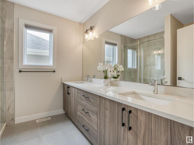 5320 22 Av Sw, House detached with 4 bedrooms, 3 bathrooms and null parking in Edmonton AB | Image 19