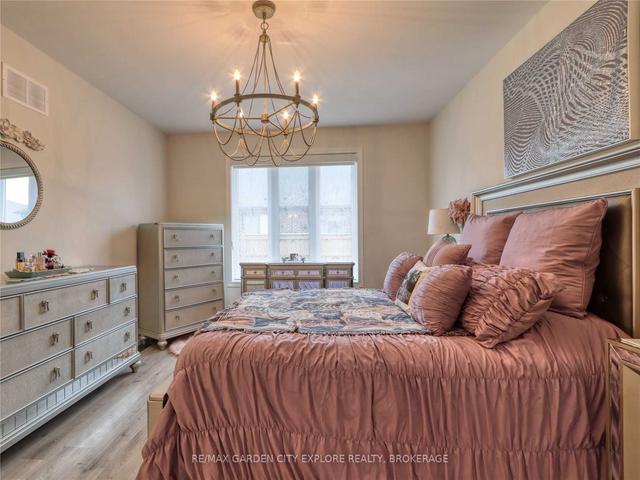 16 Marus Common, House attached with 2 bedrooms, 2 bathrooms and 2 parking in St. Catharines ON | Image 16