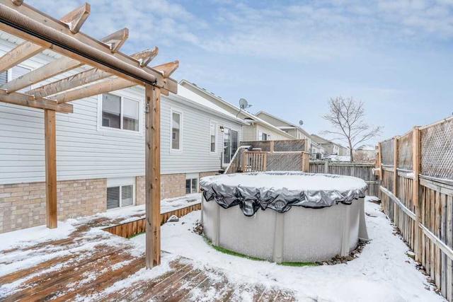 110 Diana Way, House detached with 2 bedrooms, 3 bathrooms and 4 parking in Barrie ON | Image 22