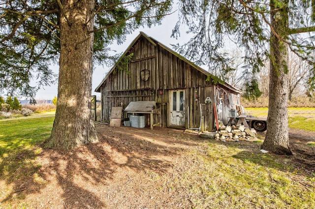 2524 Highway 11 S, House detached with 3 bedrooms, 1 bathrooms and 8 parking in North Bay ON | Image 8