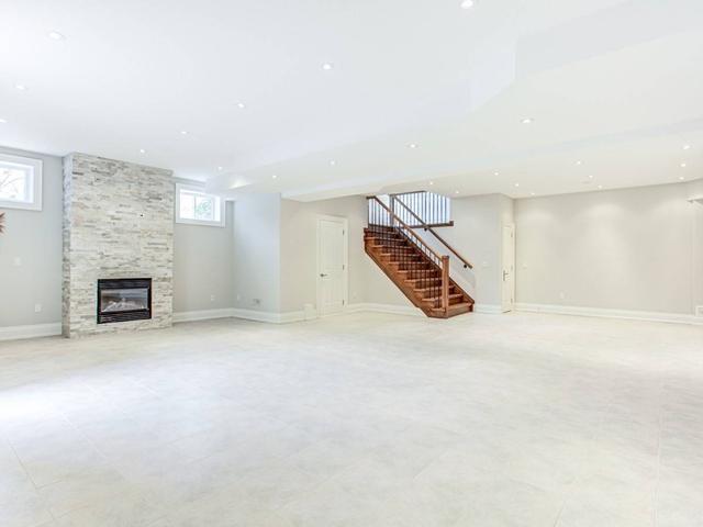2 Geranium Crt, House detached with 5 bedrooms, 7 bathrooms and 9 parking in Toronto ON | Image 26