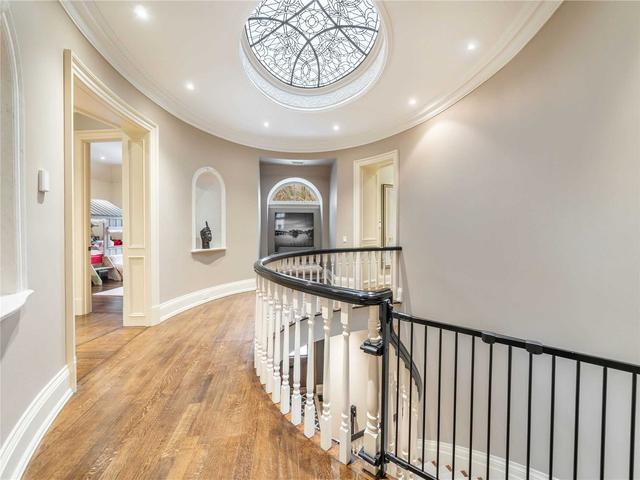 4 Donino Crt, House detached with 5 bedrooms, 7 bathrooms and 6 parking in Toronto ON | Image 19