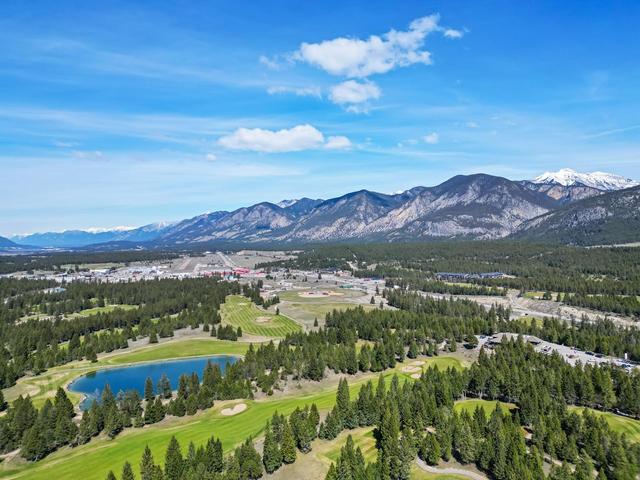 1 - 835 Lakeview Drive, House attached with 4 bedrooms, 3 bathrooms and 4 parking in East Kootenay F BC | Image 41