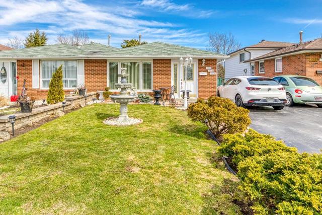 2205 Stir Cres, House semidetached with 3 bedrooms, 2 bathrooms and 2 parking in Mississauga ON | Image 12