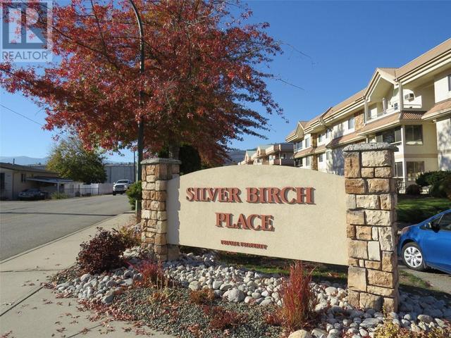 103 - 8416 Jubilee Road E, Condo with 2 bedrooms, 2 bathrooms and 1 parking in Summerland BC | Image 3
