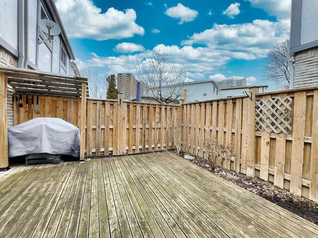 139 Torresdale Ave, Townhouse with 3 bedrooms, 2 bathrooms and 2 parking in Toronto ON | Image 17