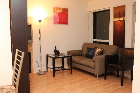 lph10 - 19 Avondale Ave, Condo with 0 bedrooms, 1 bathrooms and 1 parking in Toronto ON | Image 2