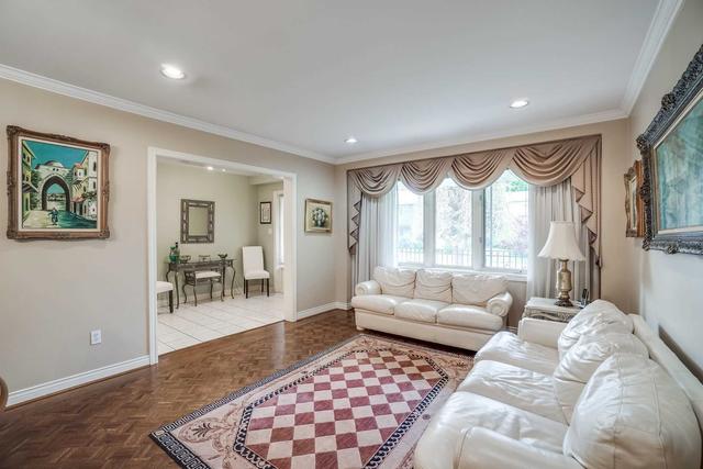 76 Charleswood Dr, House detached with 5 bedrooms, 5 bathrooms and 4 parking in Toronto ON | Image 9