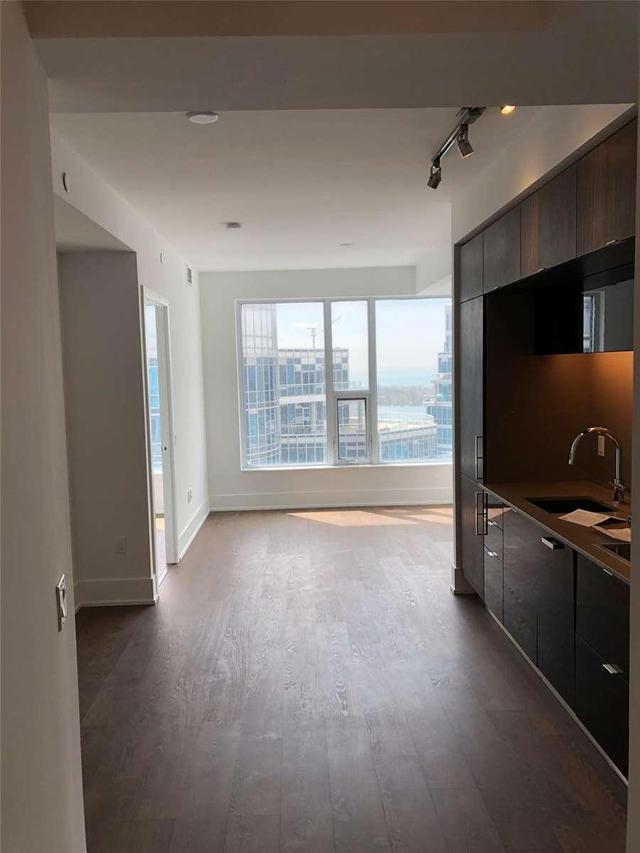 3708 - 10 York St, Condo with 1 bedrooms, 1 bathrooms and null parking in Toronto ON | Image 16