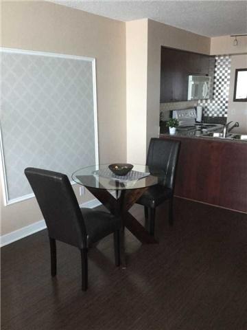 2501 - 373 Front St W, Condo with 1 bedrooms, 1 bathrooms and 1 parking in Toronto ON | Image 1
