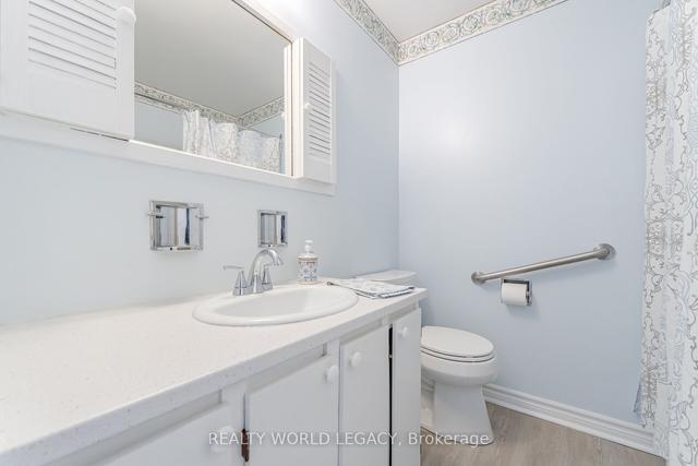94 Topcliff Ave, House semidetached with 3 bedrooms, 2 bathrooms and 2 parking in Toronto ON | Image 11