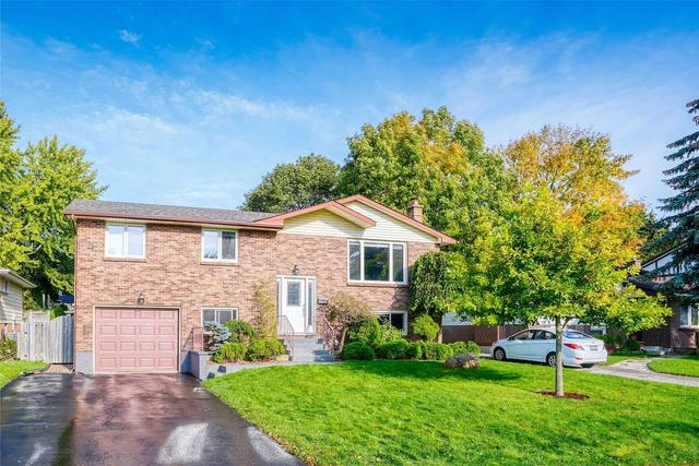 73 Gablewood Cres, House detached with 3 bedrooms, 2 bathrooms and 5 parking in London ON | Image 1