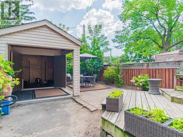 655 Willard Ave, House semidetached with 3 bedrooms, 2 bathrooms and 0 parking in Toronto ON | Image 21