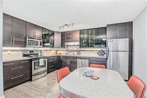 303 - 1917 24a Street Sw, Condo with 2 bedrooms, 1 bathrooms and 1 parking in Calgary AB | Image 4